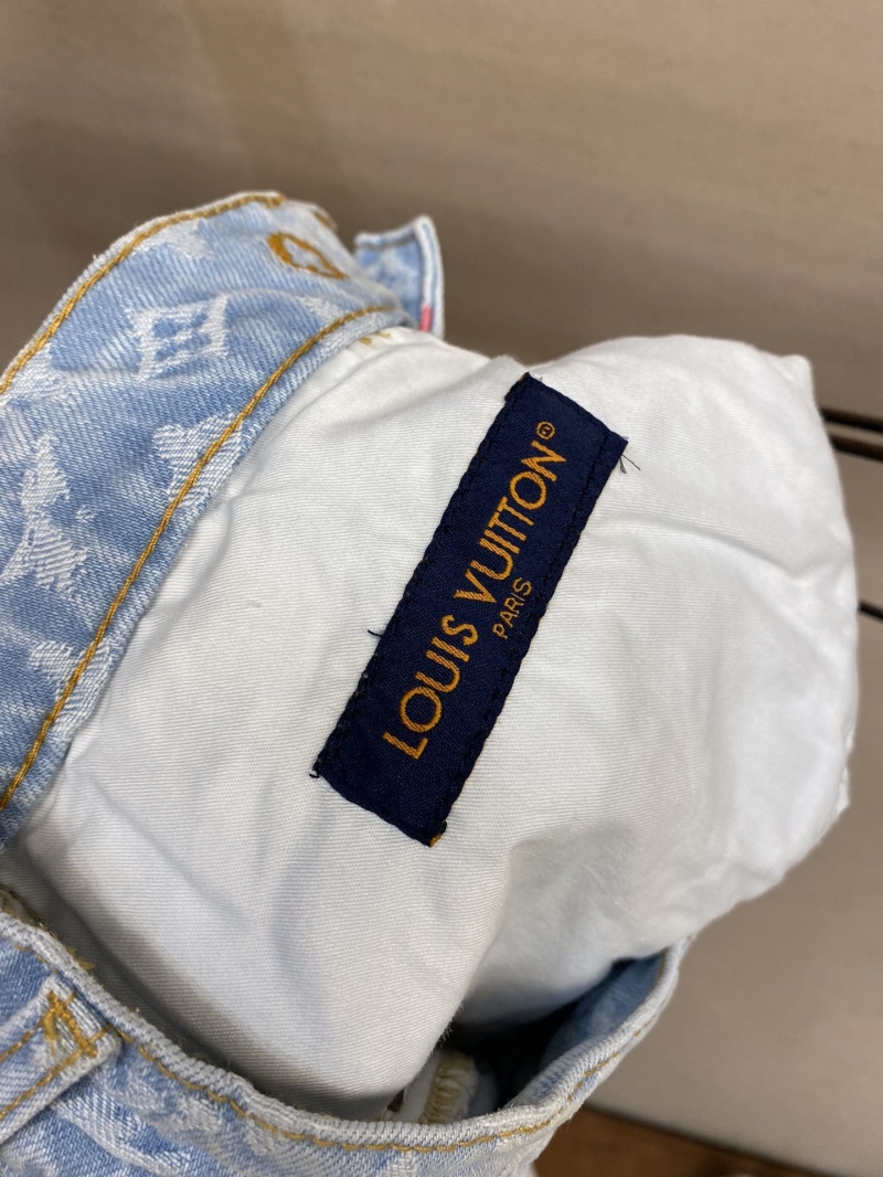 l0vis Vvtt0n jeans